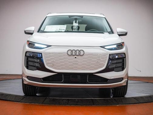 2025 Audi Q6 e-tron Premium