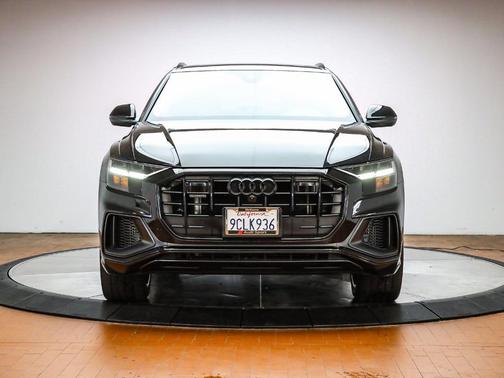 2022 Audi Q8 55 Premium Plus
