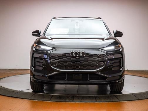 2025 Audi Q6 e-tron Premium