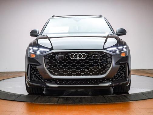 2025 Audi RS Q8 4.0T quattro