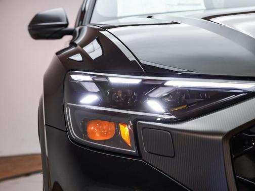 2025 Audi RS Q8 4.0T quattro