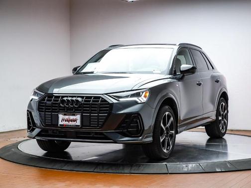 2025 Audi Q3 45 S line Premium
