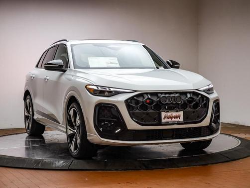 2025 Audi SQ5 3.0T quattro Premium