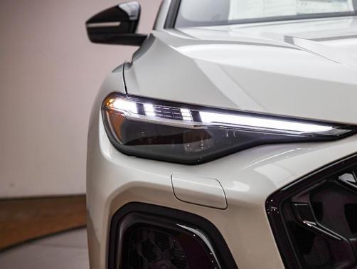 2025 Audi SQ5 3.0T quattro Premium