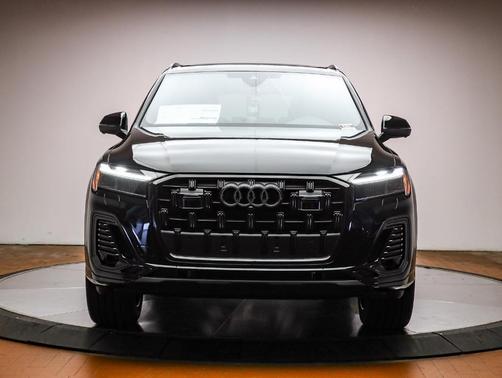 2026 Audi Q7 45 Premium Plus