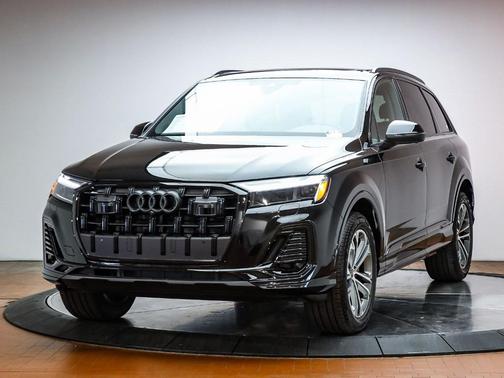 Black 2026 Audi Q7 45 Premium Plus