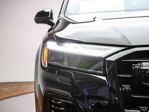 2026 Audi Q7 55 Premium Plus