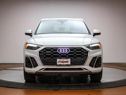 2025 Audi Q5 45 S line quattro Premium