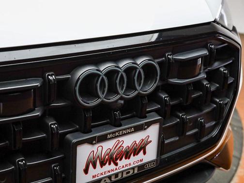 2024 Audi Q8 55 Premium