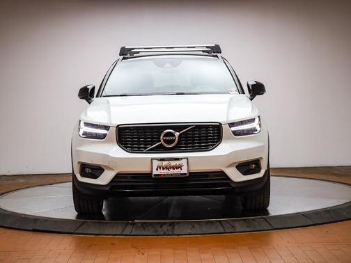 2020 Volvo XC40 T5 R-Design