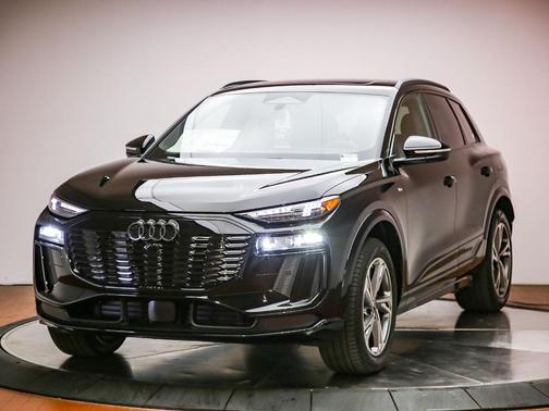 Black 2027 Audi Q6 e-tron Premium
