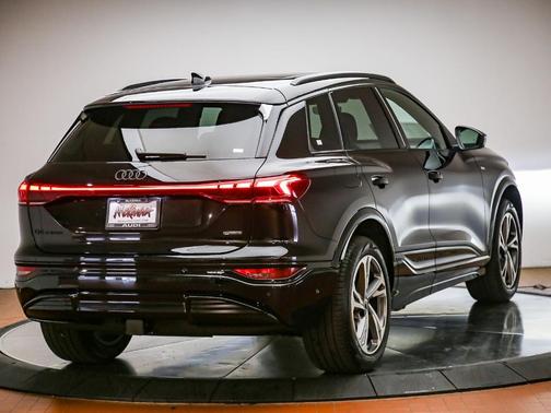 Black 2027 Audi Q6 e-tron Premium