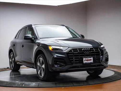 2024 Audi Q5 Premium Plus 40 TFSI quattro S tronic