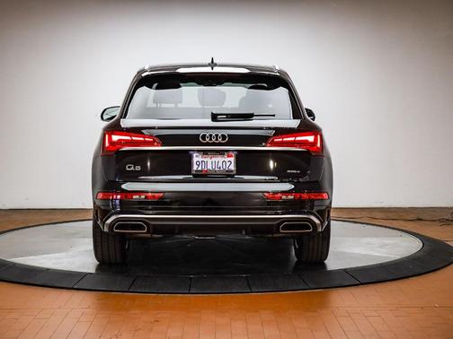 2023 Audi Q5 45 S line quattro Premium