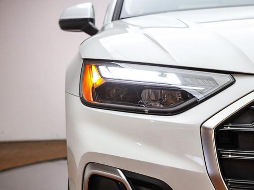 2023 Audi Q5 45 S line quattro Premium
