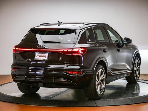 Black 2027 Audi Q6 e-tron Premium