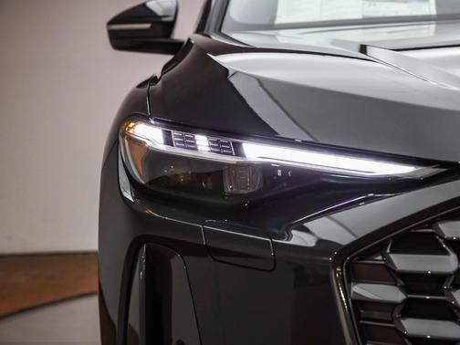 2025 Audi Q5 2.0T quattro Premium