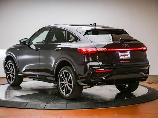 Black 2026 Audi Q5 Sportback PLUS