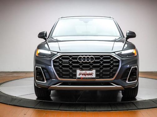 2022 Audi Q5 45 S line quattro Premium