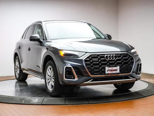 2022 Audi Q5 45 S line quattro Premium