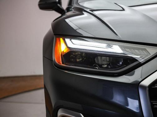 2022 Audi Q5 45 S line quattro Premium