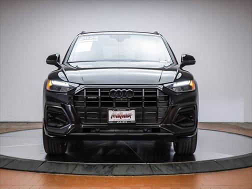 2024 Audi Q5 Premium Plus 40 TFSI quattro S tronic