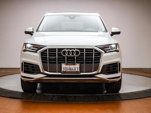2022 Audi Q7 55 Premium
