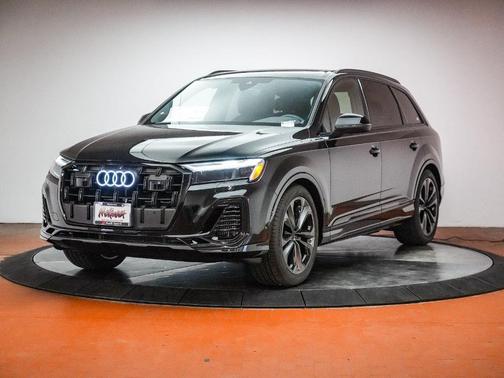 2026 Audi Q7 55 Premium Plus