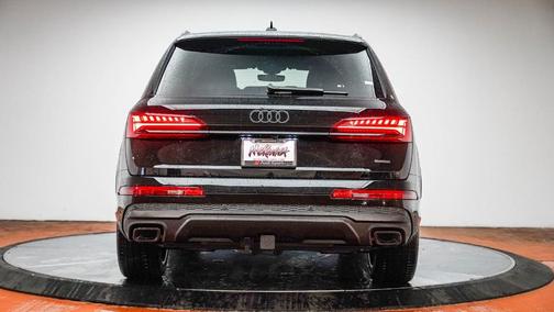 2026 Audi Q7 55 Premium Plus