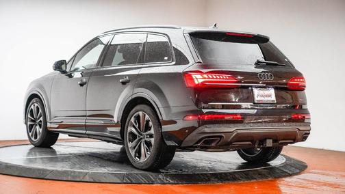 2026 Audi Q7 55 Premium Plus