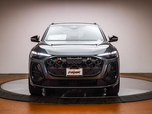 2025 Audi SQ5 3.0T quattro Premium