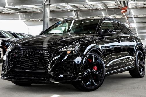 Mythos Black Metallic 2022 Audi RS Q8 4.0T quattro