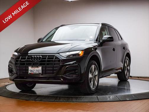 2024 Audi Q5 Premium Plus 40 TFSI quattro S tronic