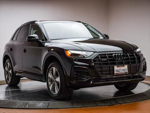 2024 Audi Q5 Premium Plus 40 TFSI quattro S tronic