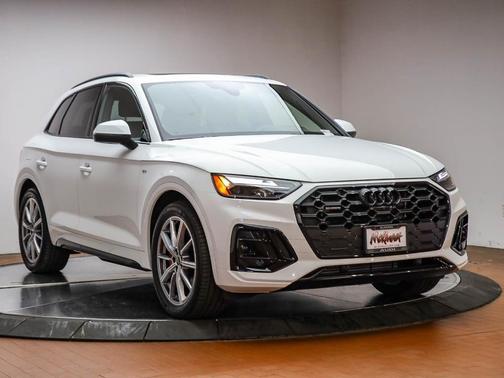 2024 Audi Q5 e 55 S line quattro Premium
