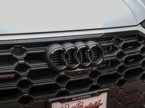 2024 Audi Q5 e 55 S line quattro Premium