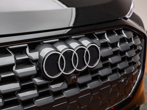 2025 Audi Q5 2.0T quattro Premium