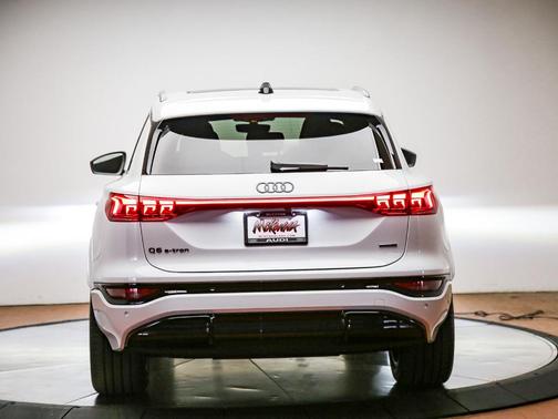 Glacier White 2027 Audi Q6 e-tron Premium