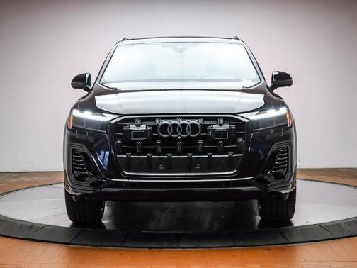 2026 Audi Q7 55 Premium Plus