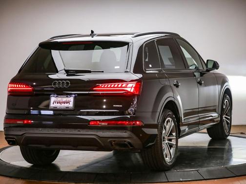 Black 2026 Audi Q7 45 Premium Plus