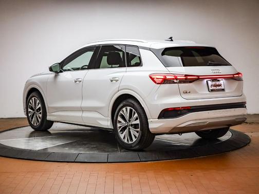 2023 Audi Q4 e-tron 40 Premium Plus