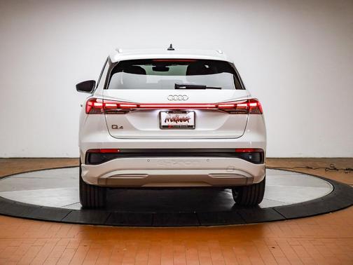 2023 Audi Q4 e-tron 40 Premium Plus