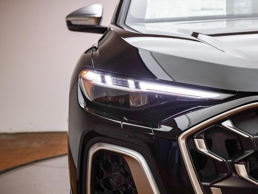 2025 Audi SQ5 3.0T quattro Premium