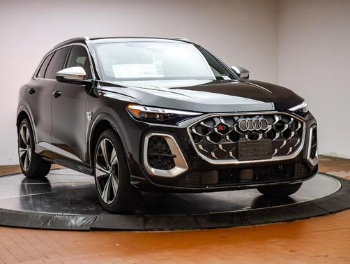 2025 Audi SQ5 3.0T quattro Premium