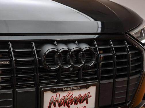 2023 Audi Q3 45 S line Premium