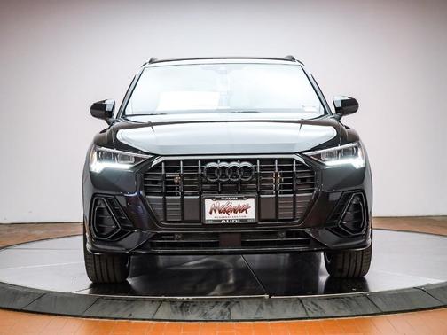 2025 Audi Q3 45 S line Premium