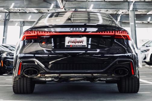 2024 Audi RS 7 4.0T quattro Performance