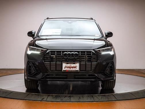 2025 Audi Q3 45 S line Premium