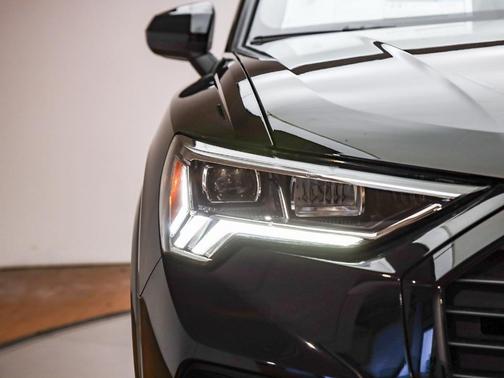 2025 Audi Q3 45 S line Premium