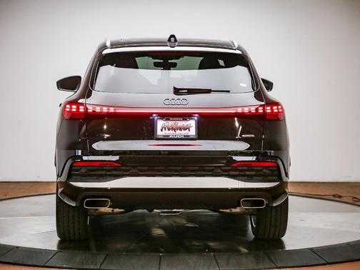 Black 2026 Audi Q5 PLUS
